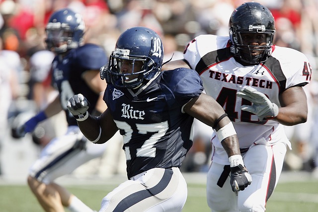 更得益于队 更得益于队